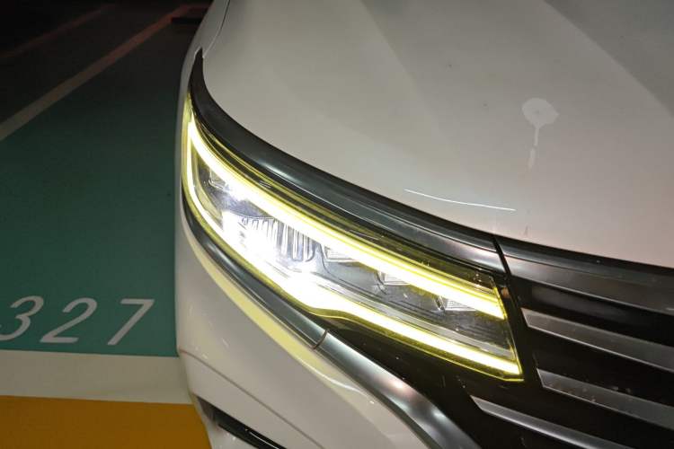 Used Roewe RX5 eMAX 2020 500 PHEV Smart Cabin Flagship Edition Right Front Headlight