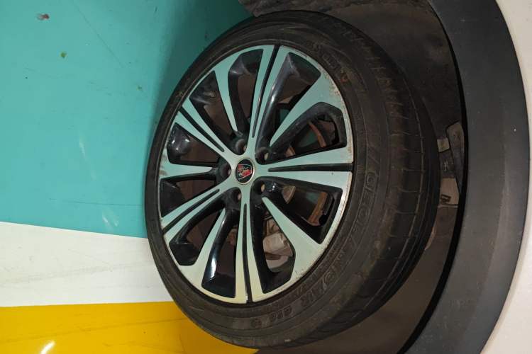 Used Roewe RX5 eMAX 2020 500 PHEV Smart Cabin Flagship Edition Right Front Wheel Hub