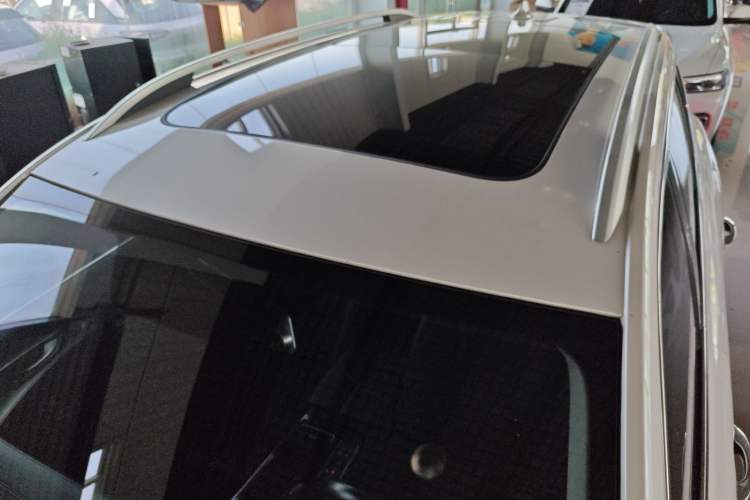 Used Roewe RX5 eMAX 2020 500 PHEV 4G-Connected Luxury Edition Roof