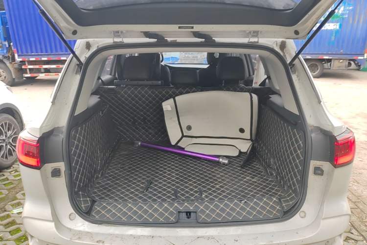 Used Roewe RX5 eMAX 2020 500 PHEV Smart Cabin Flagship Edition Trunk