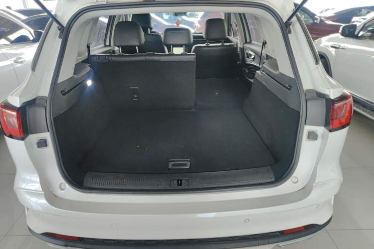 Used Roewe RX5 eMAX 2020 500 PHEV 4G-Connected Luxury Edition Trunk