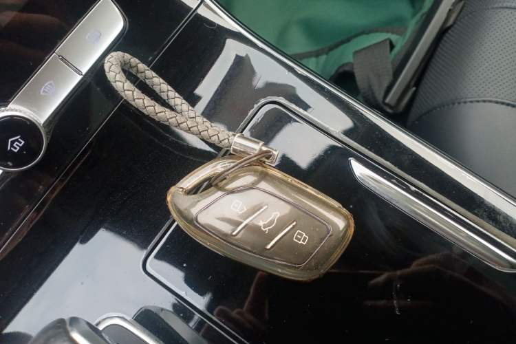 Used Roewe RX5 eMAX 2020 500 PHEV Premium Smart Cabin Vehicle Key