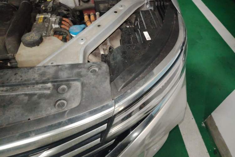 Used Roewe RX5 eMAX 2020 500 PHEV Smart Cabin Flagship Edition Engine Bay Left