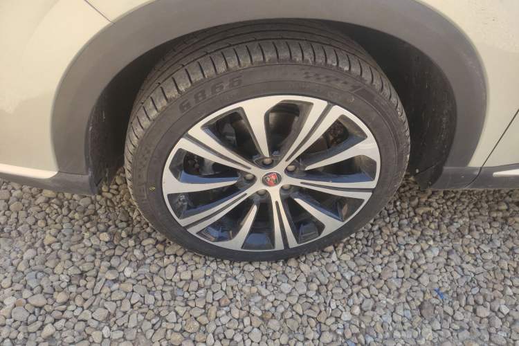 Used Roewe RX5 eMAX 2020 500 PHEV Smart Cabin Flagship Edition Exterior 4