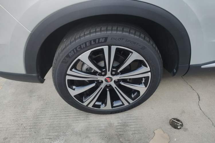 Used Roewe RX5 eMAX 2020 500 PHEV Smart Cabin Flagship Edition Exterior 8