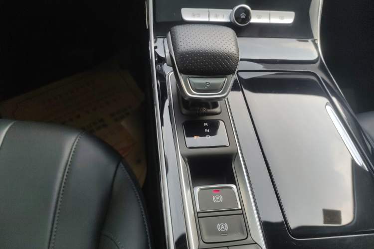 Used Roewe RX5 eMAX 2020 500 PHEV Smart Cabin Flagship Edition Gear Lever