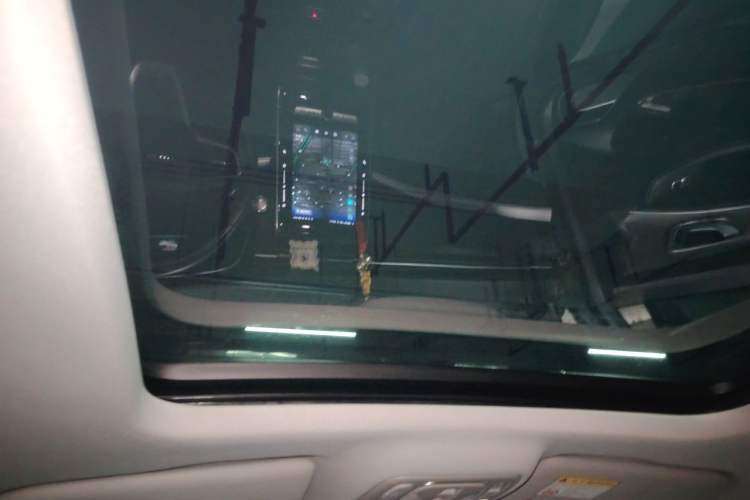 Used Roewe RX5 eMAX 2020 500 PHEV Smart Cabin Flagship Edition Headliner