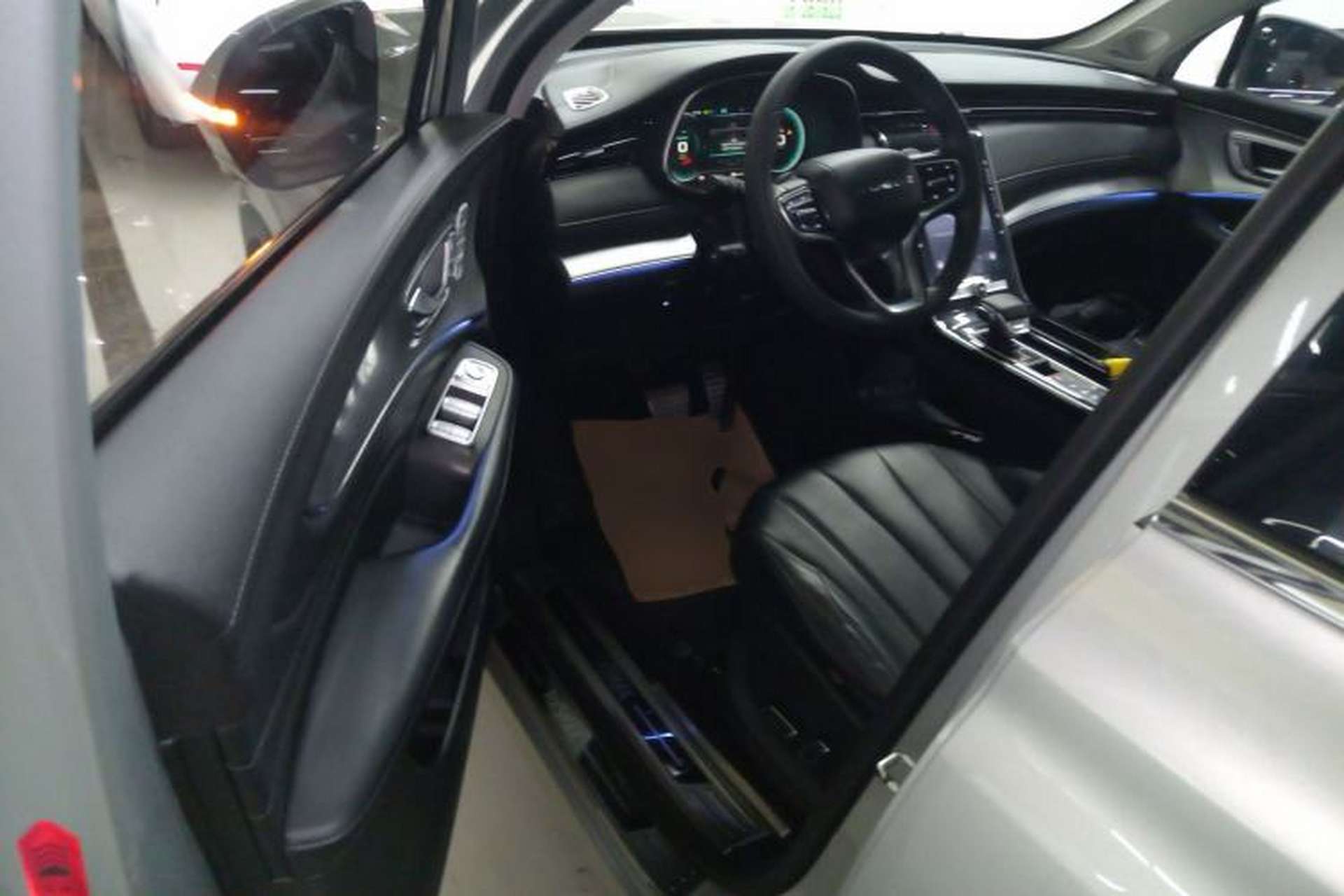 Used Roewe RX5 eMAX 2020 500 PHEV Smart Cabin Flagship Edition Interior 3