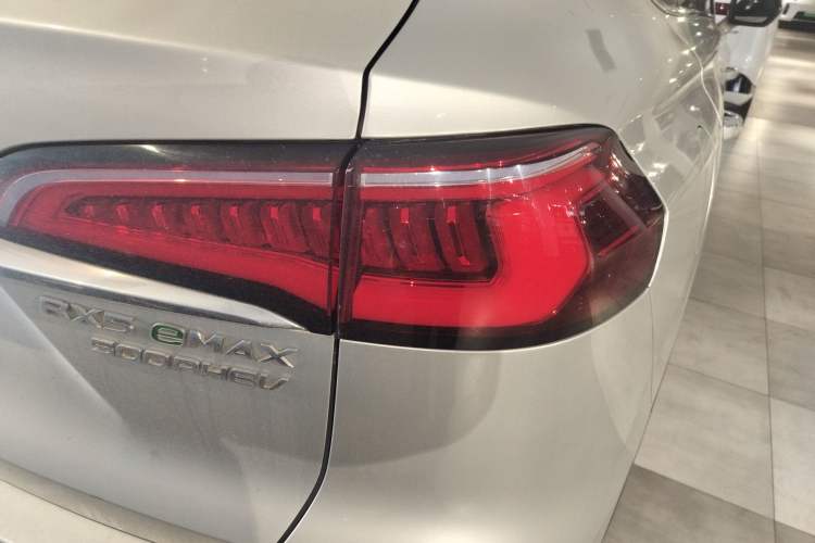 Used Roewe RX5 eMAX 2020 500 PHEV 4G-Connected Luxury Edition Right Rear Taillight