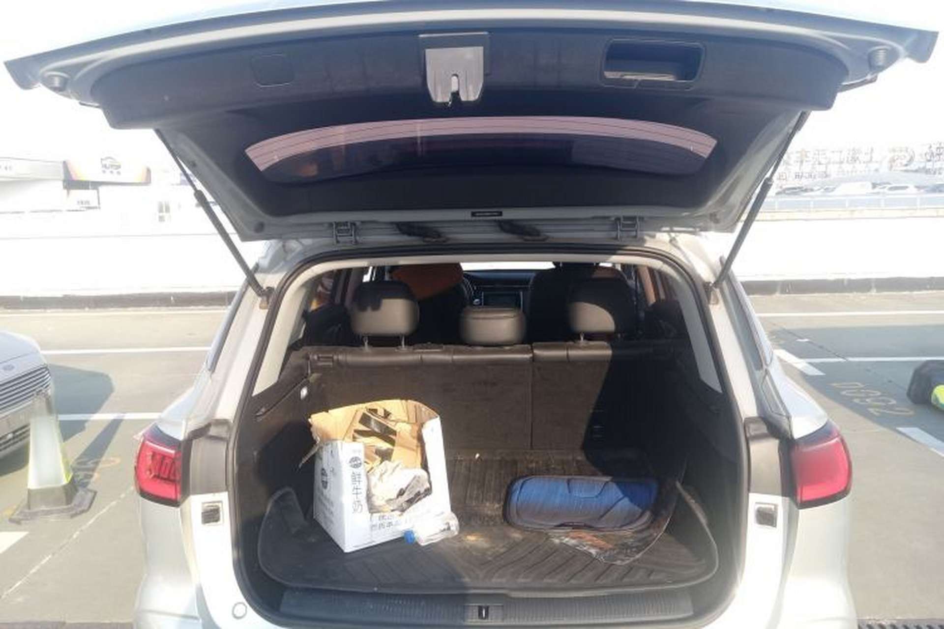Used Roewe RX5 eMAX 2020 500 PHEV 4G-Connected Luxury Edition Trunk