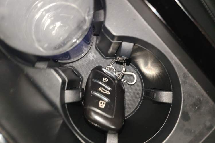 Used Roewe RX5 eMAX 2020 500 PHEV Smart Cabin Flagship Edition Vehicle Key