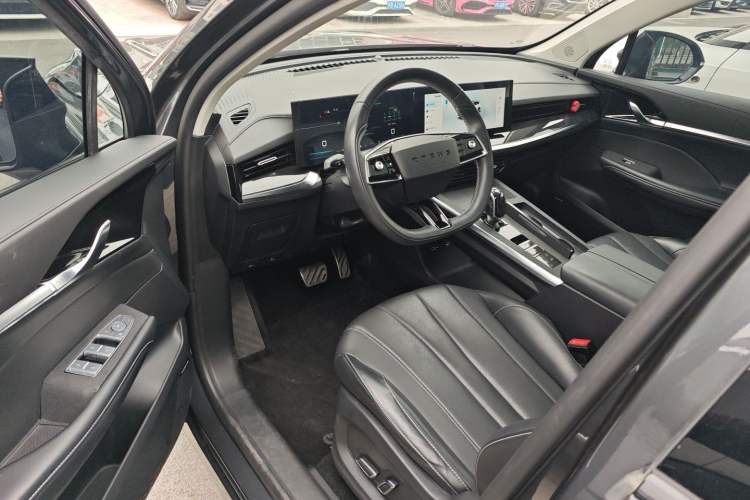 Used Roewe RX5 eMAX 2022 1.5T PHEV Fearless Deluxe Edition Interior 3