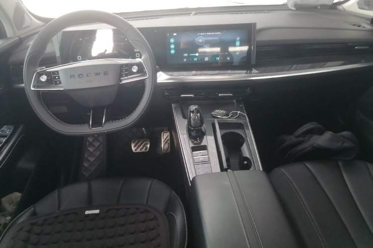 Used Roewe RX5 eMAX 2022 1.5T PHEV Fearless Prestige Edition Center Console