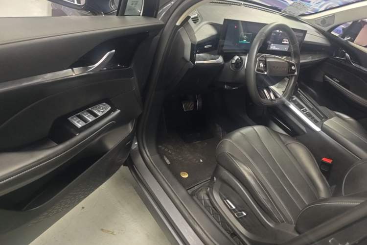 Used Roewe RX5 eMAX 2022 1.5T PHEV Fearless Prestige Edition Driver Seat