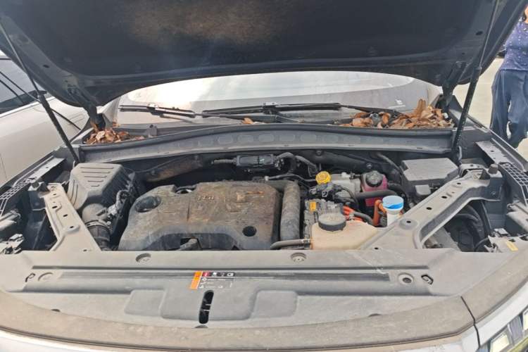 Used Roewe RX5 eMAX 2022 1.5T PHEV Fearless Prestige Edition Engine Bay