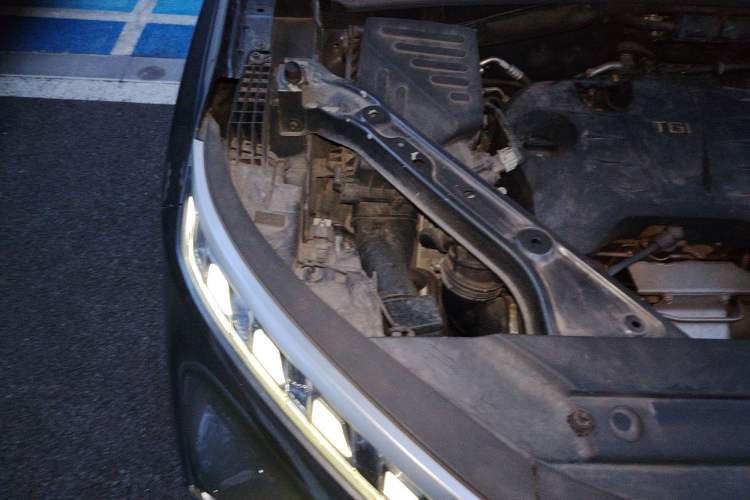 Used Roewe RX5 eMAX 2022 1.5T PHEV Fearless Prestige Edition Engine Bay Right