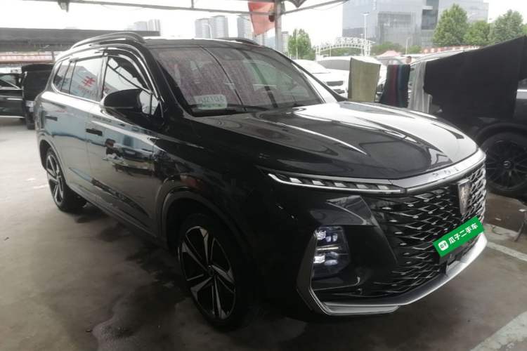 Used Roewe RX5 eMAX 2022 1.5T PHEV Fearless Prestige Edition Front Right 45 Deg