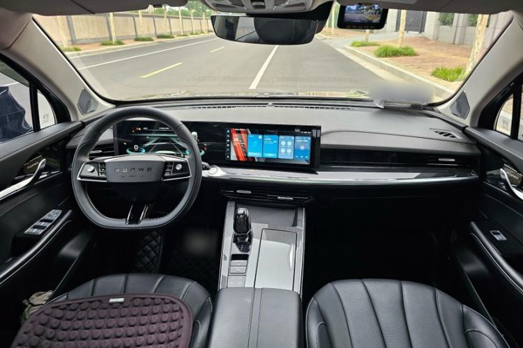 Used Roewe RX5 eMAX 2022 1.5T PHEV Fearless Prestige Edition Interior 4