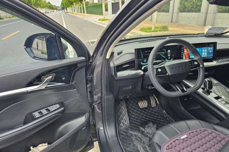 Used Roewe RX5 eMAX 2022 1.5T PHEV Fearless Prestige Edition Interior 6