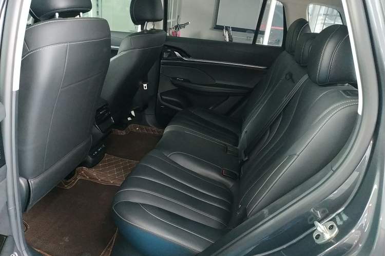 Used Roewe RX5 eMAX 2022 1.5T PHEV Fearless Prestige Edition Left Rear Seat