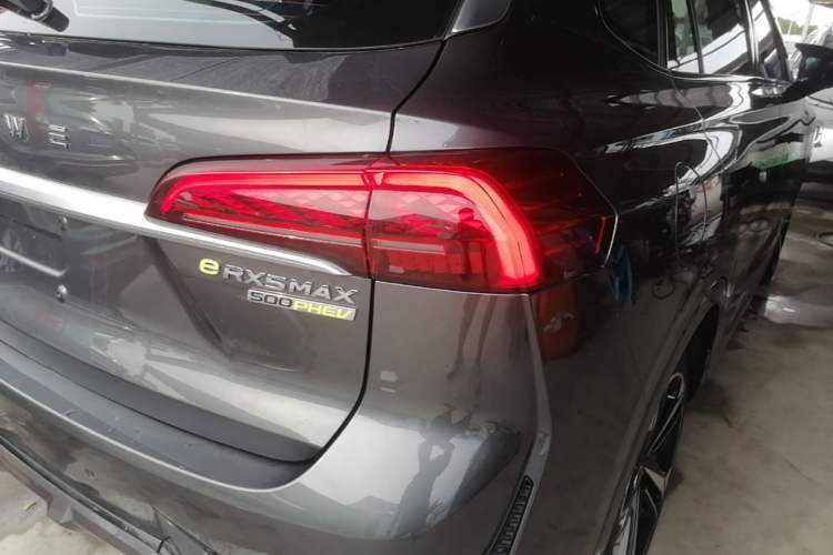 Used Roewe RX5 eMAX 2022 1.5T PHEV Fearless Prestige Edition Right Rear Taillight