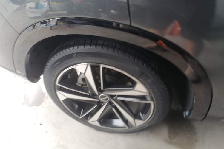 Used Roewe RX5 eMAX 2022 1.5T PHEV Fearless Prestige Edition Right Rear Wheel Hub