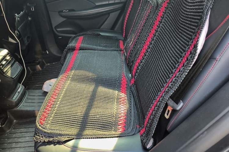 Used Roewe RX5 eMAX 2022 1.5T PHEV Fearless Prestige Edition Left Rear Seat
