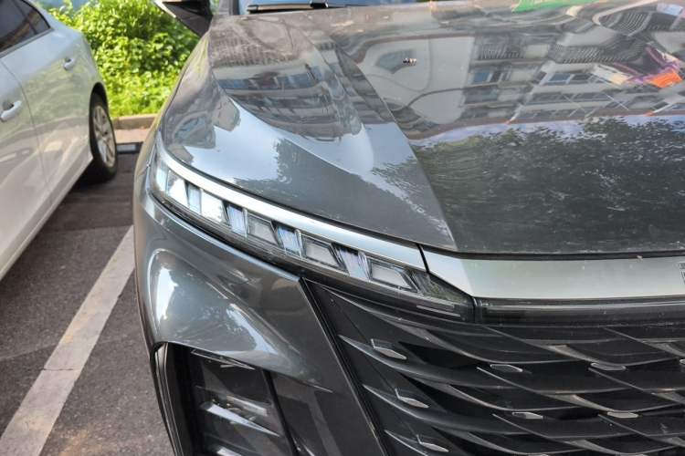 Used Roewe RX5 eMAX 2022 1.5T PHEV Fearless Prestige Edition Right Front Headlight