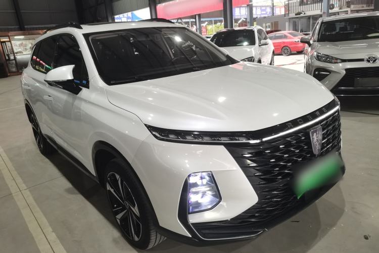 Used Roewe RX5 eMAX 2022 1.5T PHEV Fearless Deluxe Edition Front Right 45 Deg