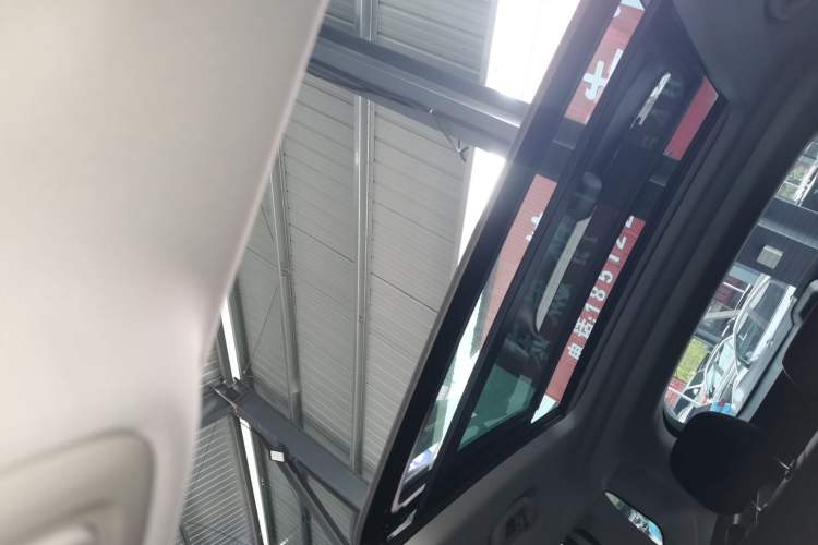 Used Roewe RX5 eMAX 2022 1.5T PHEV Fearless Deluxe Edition Headliner