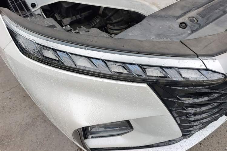 Used Roewe RX5 eMAX 2022 1.5T PHEV Fearless Prestige Edition Right Front Headlight