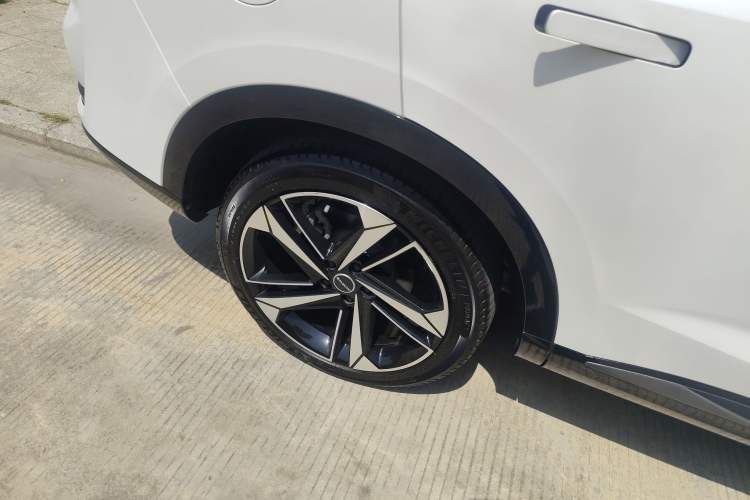 Used Roewe RX5 eMAX 2022 1.5T PHEV Fearless Deluxe Edition Right Rear Wheel Hub