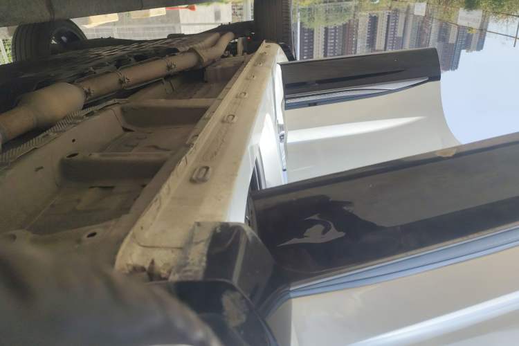 Used Roewe RX5 eMAX 2022 1.5T PHEV Fearless Deluxe Edition Right Side Sill