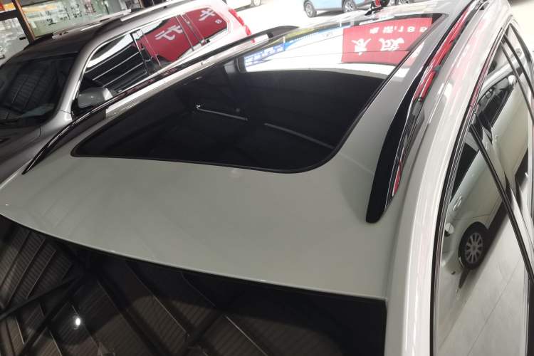 Used Roewe RX5 eMAX 2022 1.5T PHEV Fearless Deluxe Edition Roof