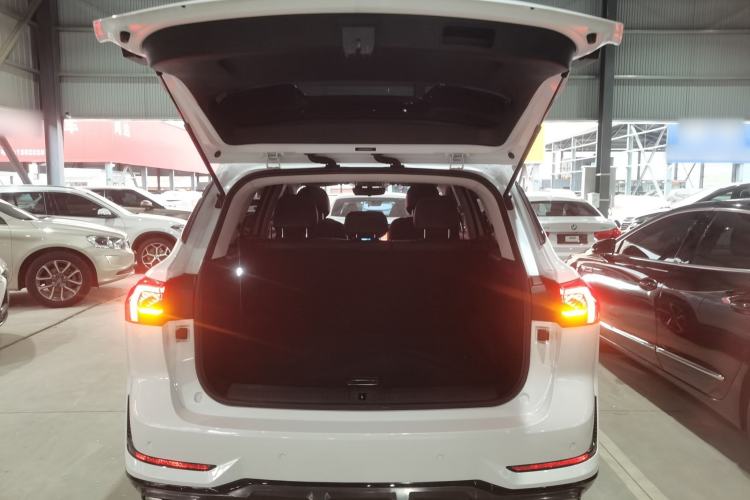 Used Roewe RX5 eMAX 2022 1.5T PHEV Fearless Deluxe Edition Trunk