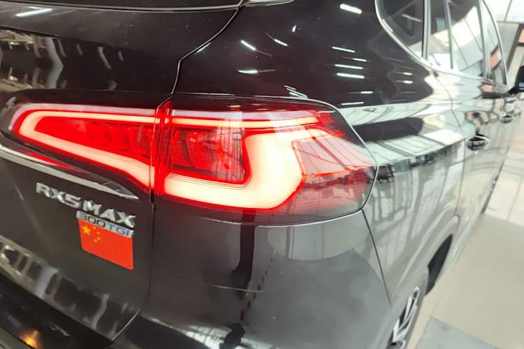 Used Roewe RX5 MAX 2021 Supreme Series 300TGI Automatic Smart Cabin Edition Right Rear Taillight