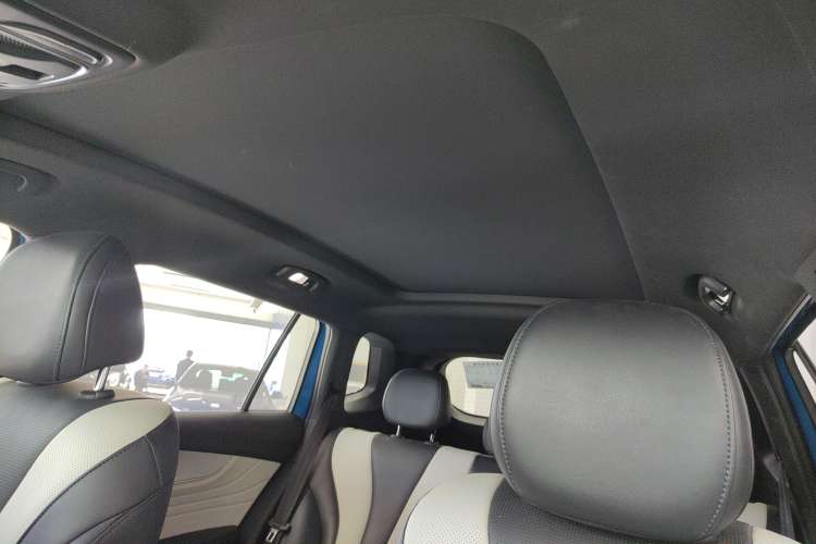 Used Roewe RX5 MAX 2019 400TGI Automatic All-Wheel Drive Smart Cabin Supreme Edition Headliner