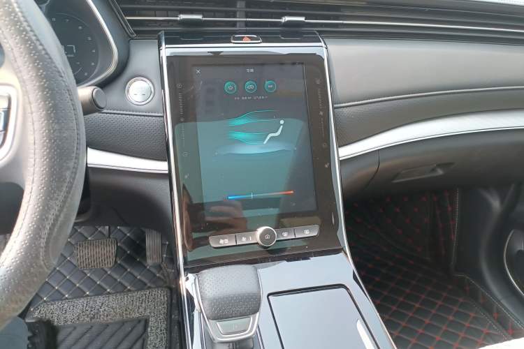 Used Roewe RX5 MAX 2019 300TGI Automatic 4G Connect Luxury Edition Audio And AC Panel