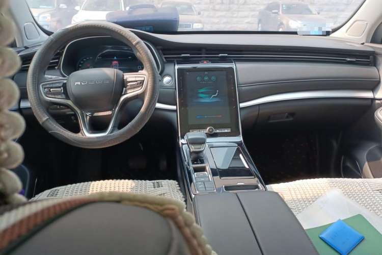 Used Roewe RX5 MAX 2019 300TGI Automatic 4G Connect Luxury Edition Center Console