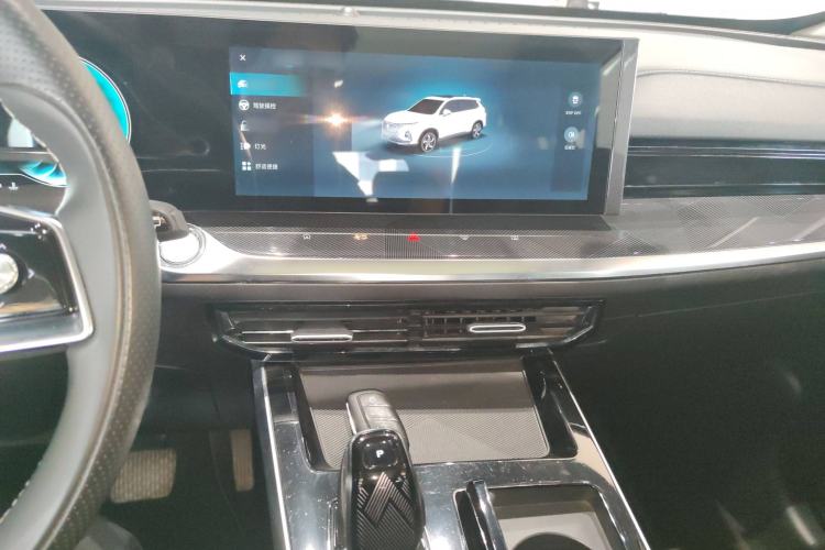 Used Roewe RX5 MAX 2022 1.5T Automatic Youwei Luxury Edition Audio And AC Panel