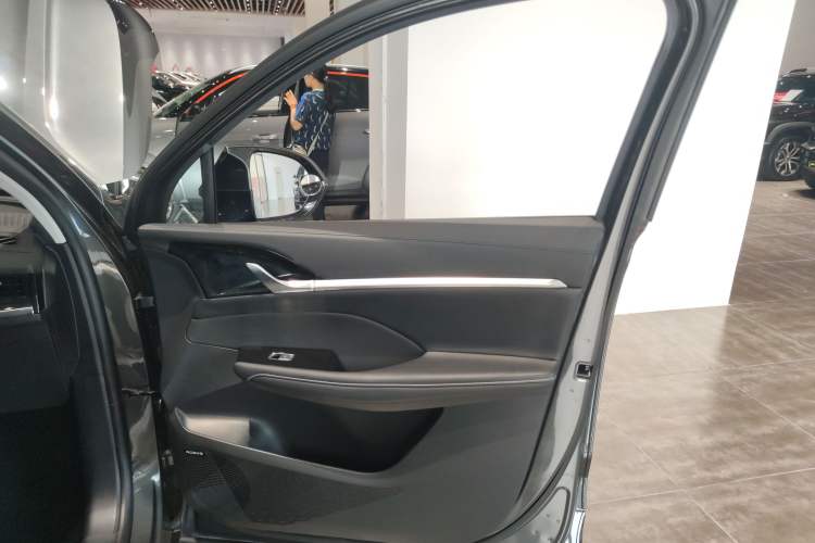 Used Roewe RX5 MAX 2022 1.5T Automatic Youwei Luxury Edition Interior 5