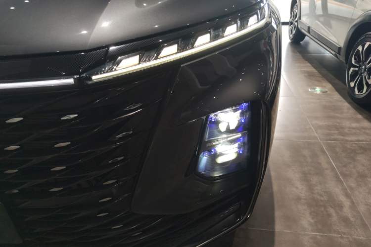 Used Roewe RX5 MAX 2022 1.5T Automatic Youwei Luxury Edition Left Front Headlight