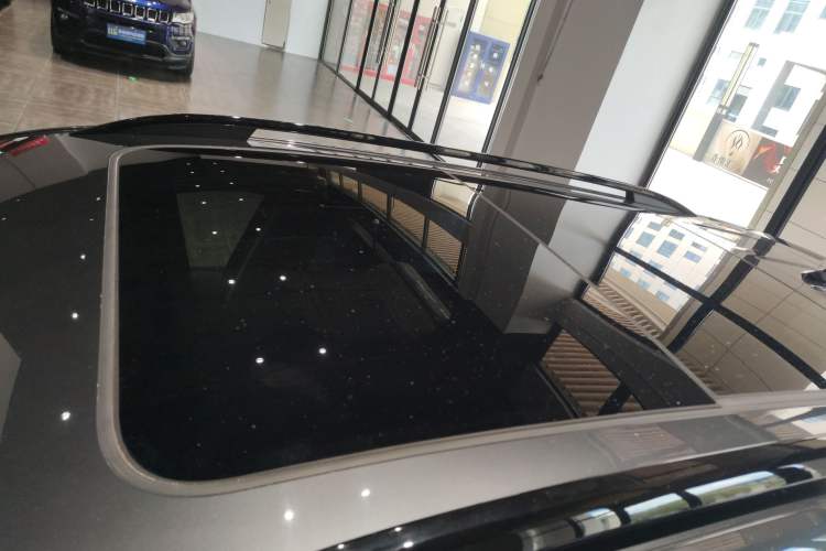 Used Roewe RX5 MAX 2022 1.5T Automatic Youwei Luxury Edition Roof