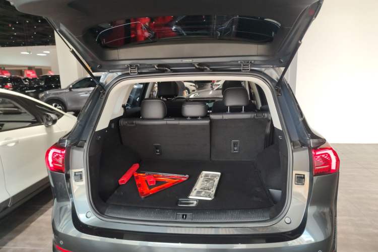 Used Roewe RX5 MAX 2022 1.5T Automatic Youwei Luxury Edition Trunk