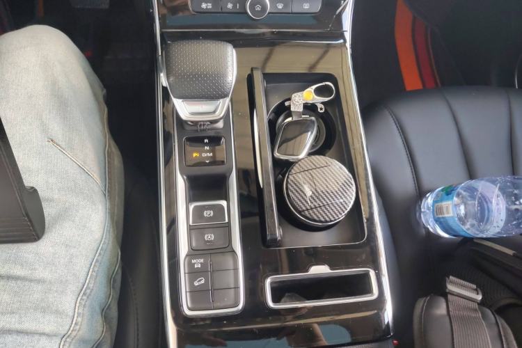 Used Roewe RX5 MAX 2021 Supreme Series 300TGI Automatic Luxury Cabin Edition Gear Lever