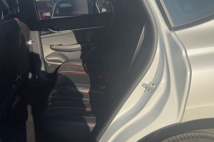 Used Roewe RX5 MAX 2022 2.0T Automatic Youwei Supreme Edition Interior 1