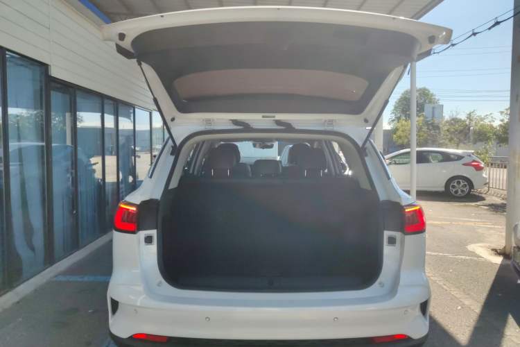 Used Roewe RX5 MAX 2021 Supreme Series 300TGI Automatic Luxury Cabin Edition Trunk