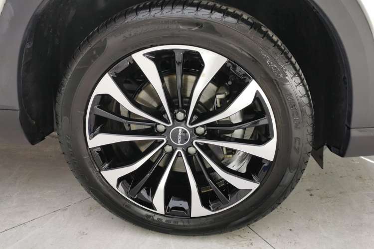 Used Roewe RX5 MAX 2021 Supreme Series 300TGI Automatic Luxury Cabin Edition Left Rear Wheel Hub