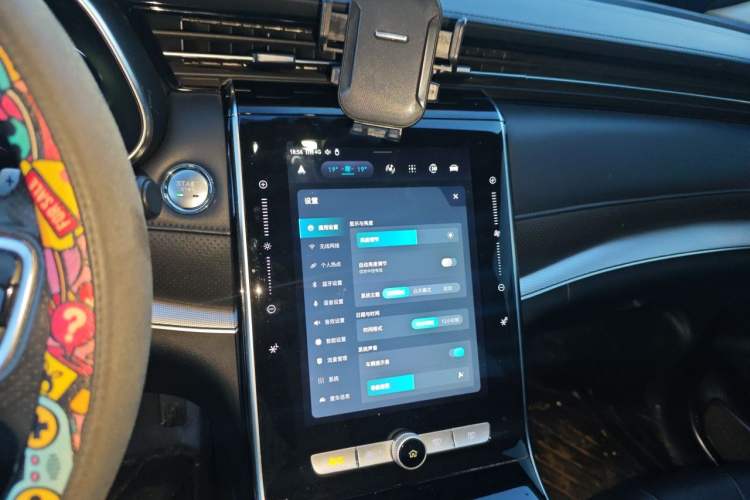Used Roewe RX5 MAX 2019 300TGI Automatic Smart Cabin Luxury Edition Audio And AC Panel
