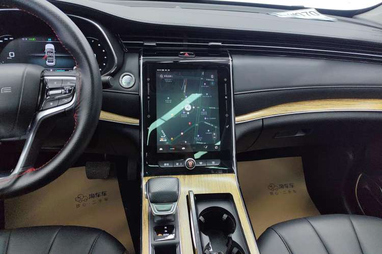 Used Roewe RX5 MAX 2019 300TGI Automatic 4G Connect Luxury Edition Audio And AC Panel